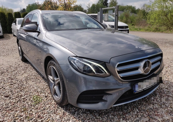 Mercedes-Benz Klasa E cena 123500 przebieg: 142000, rok produkcji 2020 z Ostrołęka małe 742